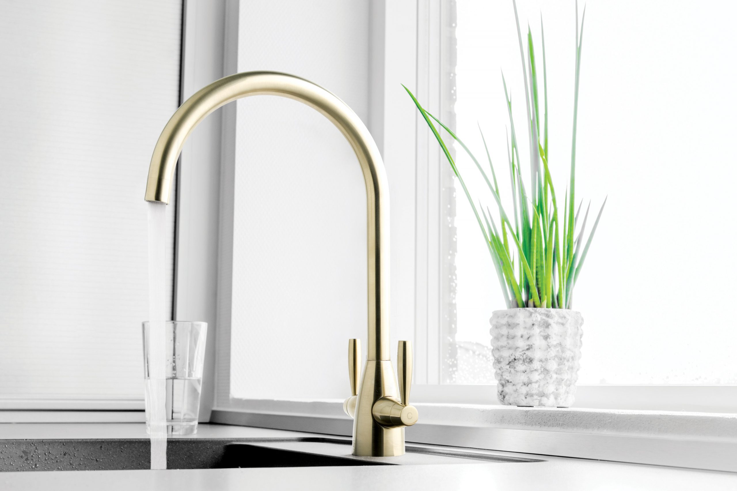 JTP - Blink Sink Mixer Brushed Brass