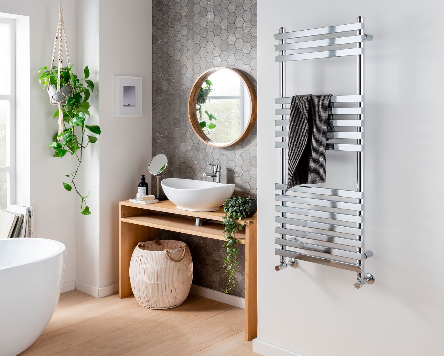 Contemporary Gallant II Towel Rail Electric-Chrome 1270x500