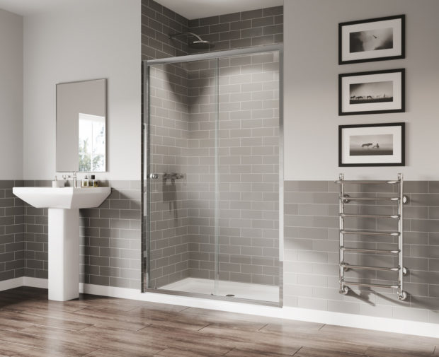 GB 5 Sliding Door 1200 X 1800mm Chrome