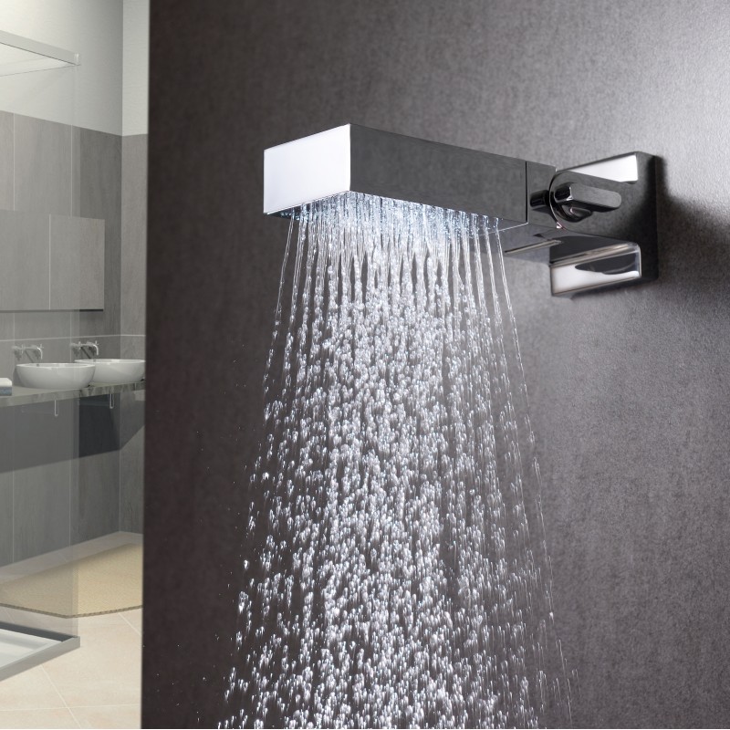 Linea multi angle square shower head (LIN501)